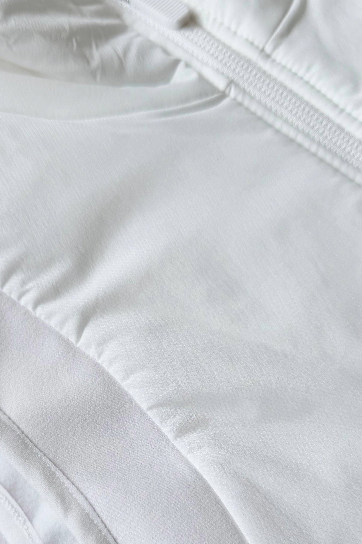 Gilet Sportivo con Zip – Dettaglio tessuto